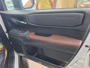 Toyota Land Cruiser Prado LC TRJ250 1ST EDITIO 2024
