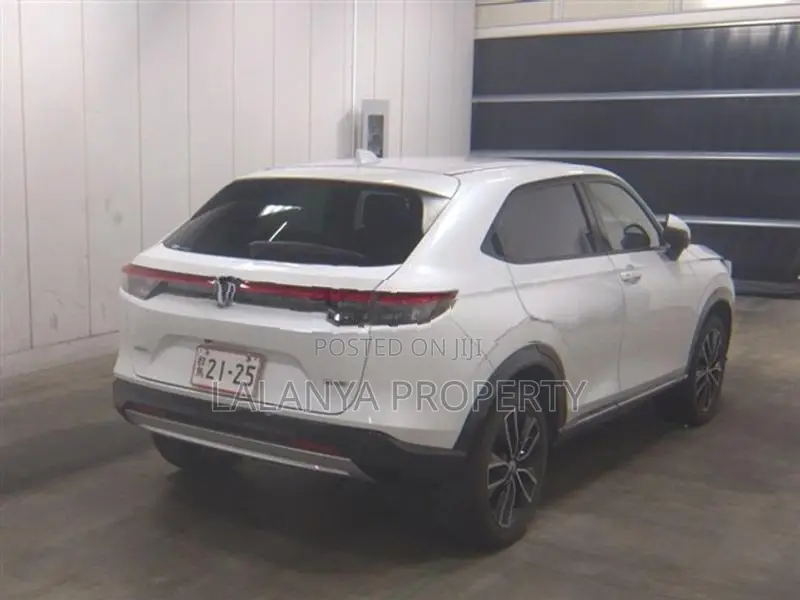 Honda Vezel Z - Pearl SLLL-A1 2023