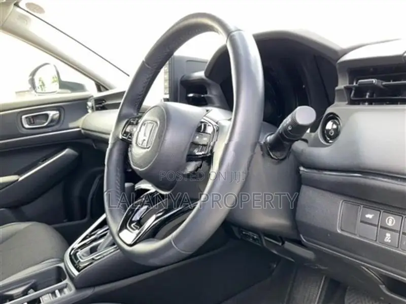 Honda Vezel Z - Pearl SLLL-A1 2023