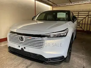 Honda Vezel Z Play Moon Roof 2025