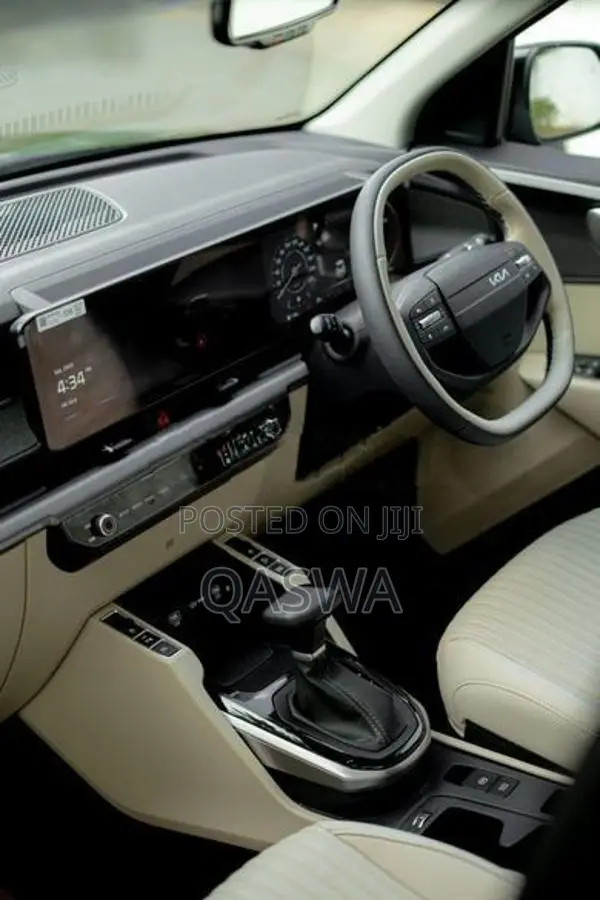 Kia Carens clavis 2025
