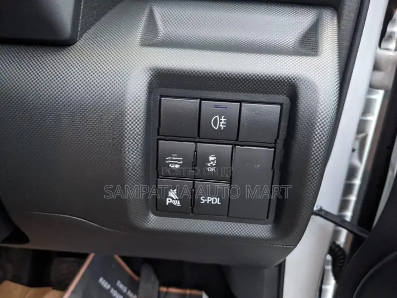 Toyota Raize Z- PACKAGE HYBRID 2026