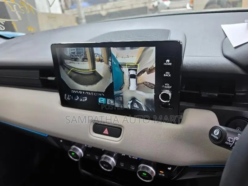 Honda Vezel Z PLAY MOON ROOF 2026