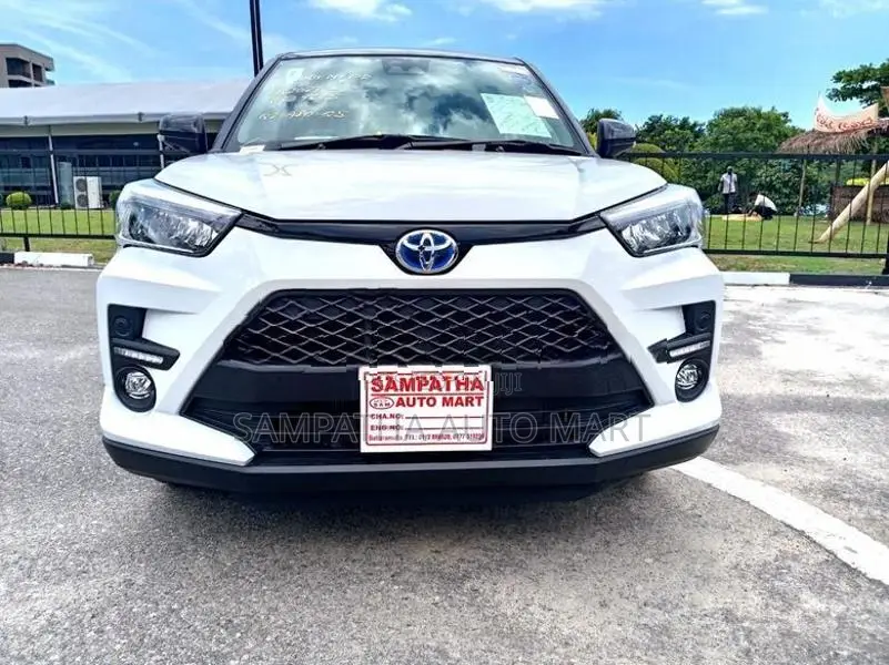 Toyota Raize Z- PACKAGE HYBRID 2026