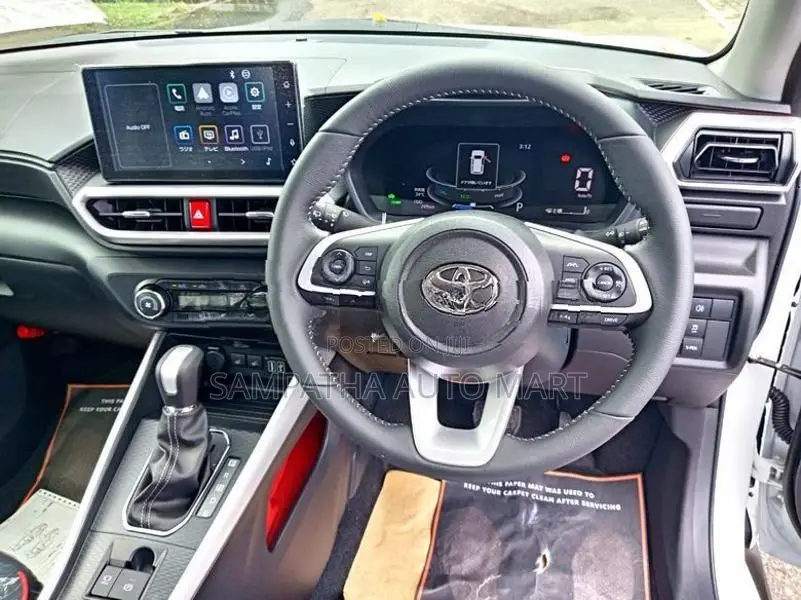 Toyota Raize Z- PACKAGE HYBRID 2026