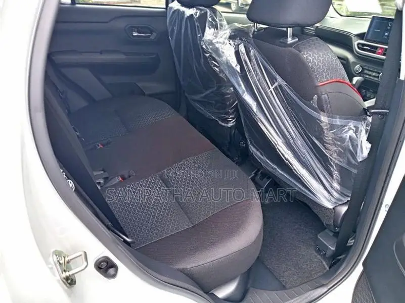 Toyota Raize Z- PACKAGE HYBRID 2026