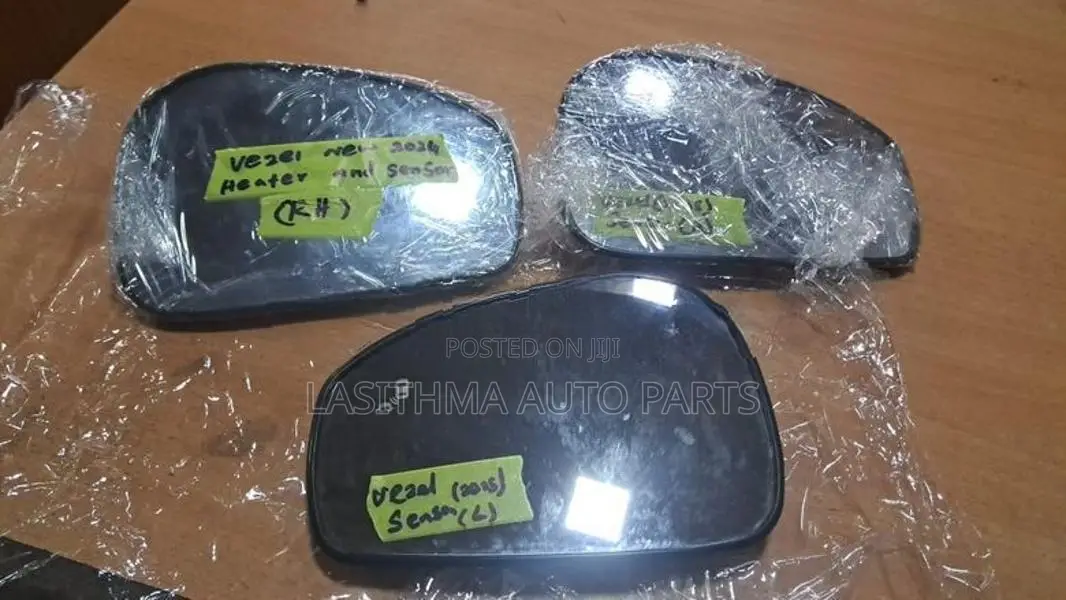 Vezel 2024 Side Mirror Lens