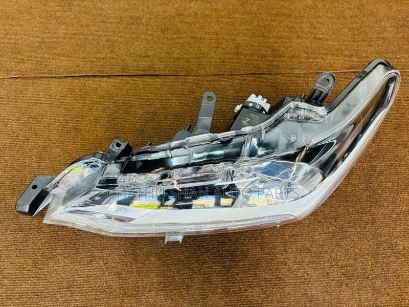 toyota axio 165 head light