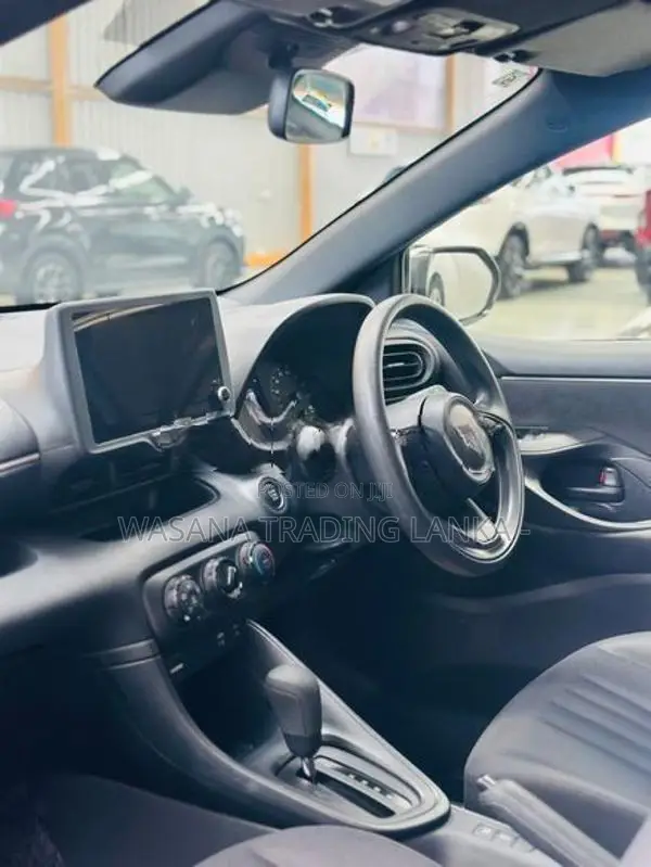 Toyota Yaris X Limited 2024