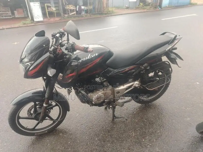 Bajaj Pulsar 150 2017