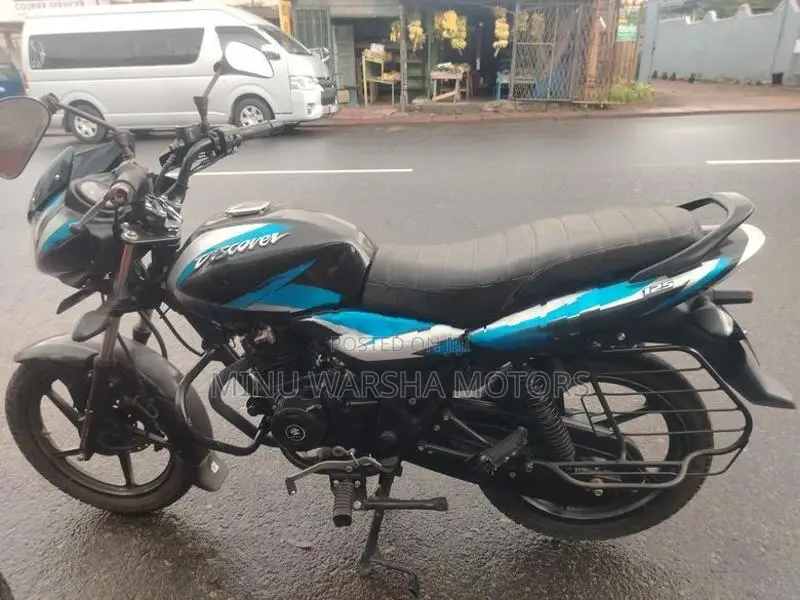 Bajaj Discover 125 2025