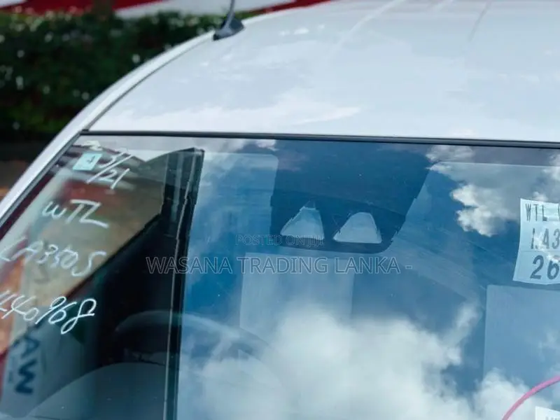 Daihatsu Mira Es L Safety 2025