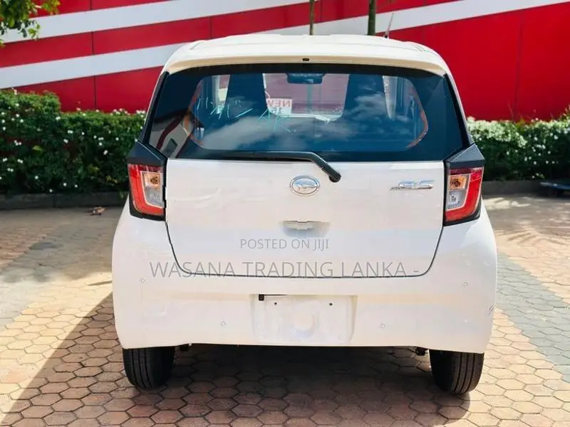 Daihatsu Mira Es L Safety 2025