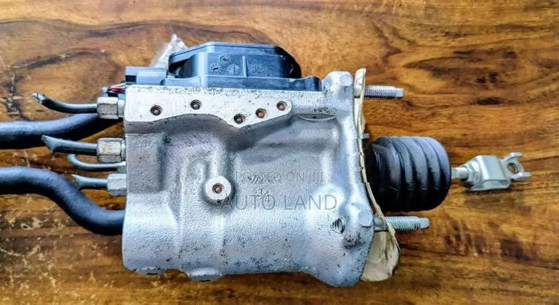 Honda Vezel RU3 Brake Master Cylinder