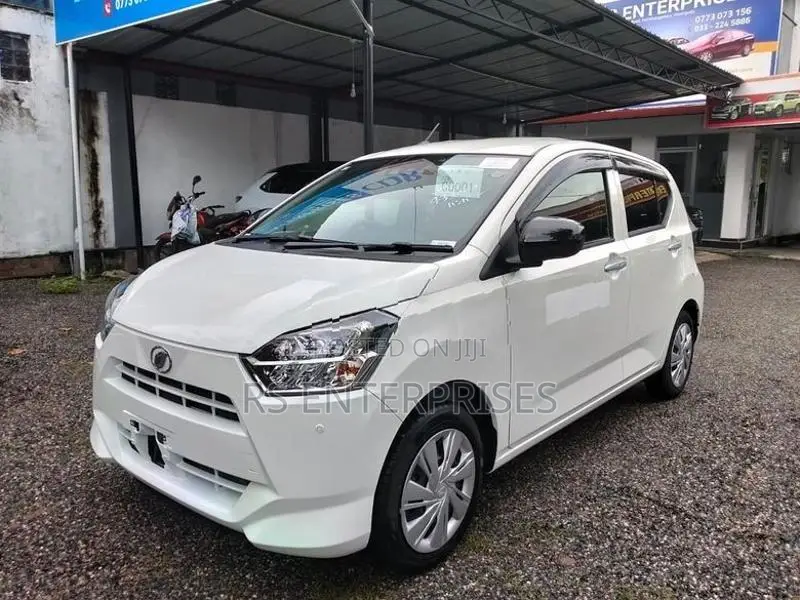 Daihatsu Mira X 2025
