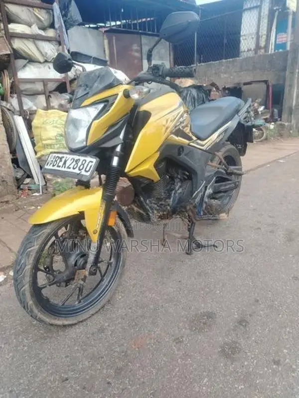 Honda CB Hornet 2016