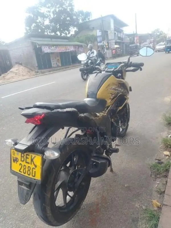 Honda CB Hornet 2016