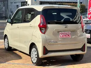 Mitsubishi eK Wagon M Grade 2025