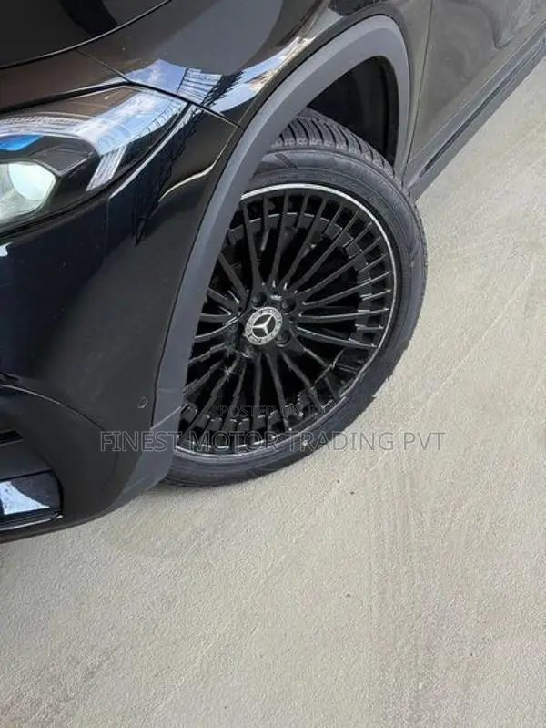 Mercedes Benz EQB 250 AMG Premium Plus 2024