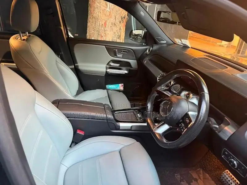 Mercedes Benz EQB 250 AMG Premium Plus 2024