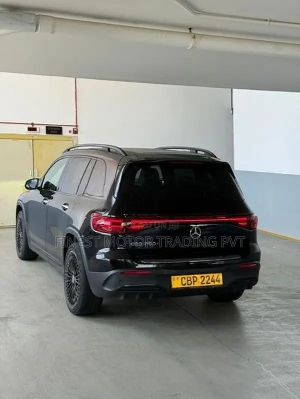 Mercedes Benz EQB 250 AMG Premium Plus 2024