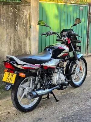 Bajaj CT100 ES 2024