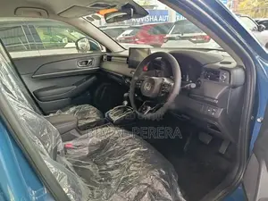Honda Vezel Z 2025