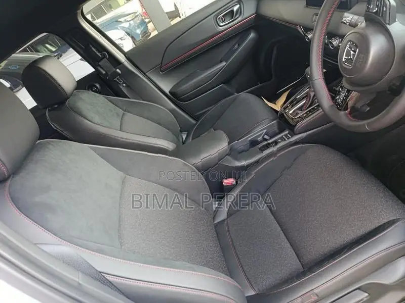 Honda Vezel RS 2025
