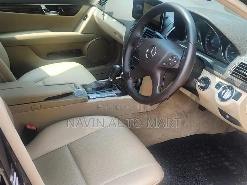 Mercedes Benz C180 W204 2010