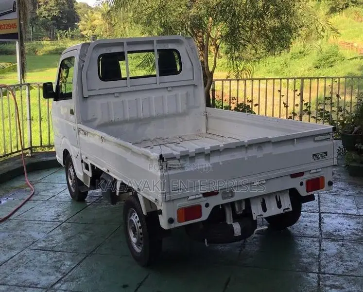 Suzuki Carry AUTO NAVI TV BACKCAM 2023