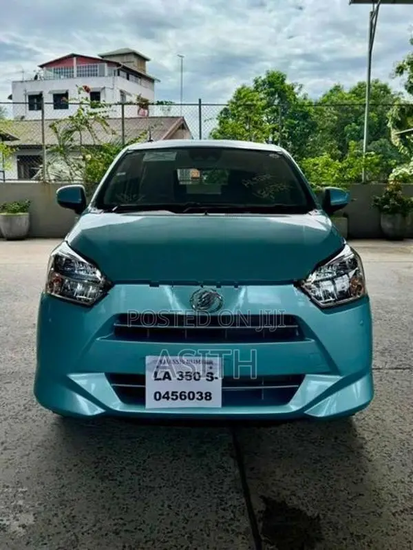 Daihatsu Mira ES X 2025