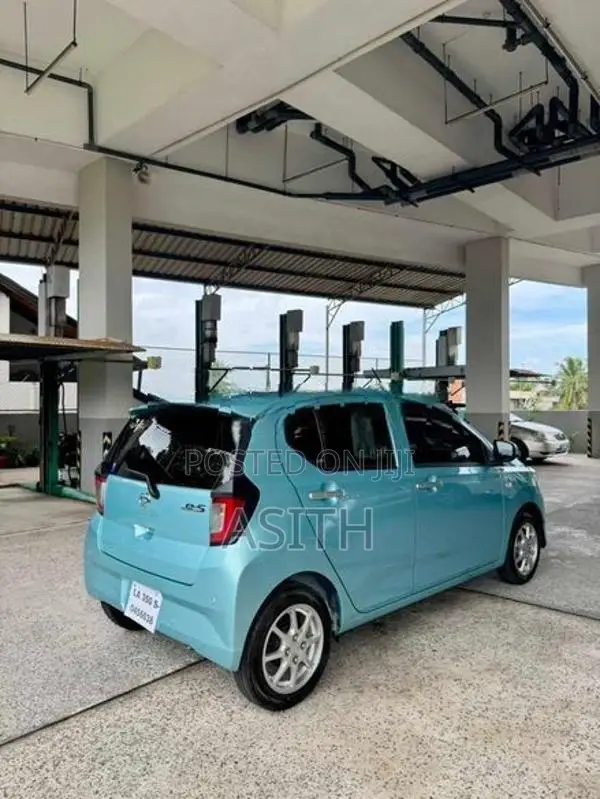 Daihatsu Mira ES X 2025