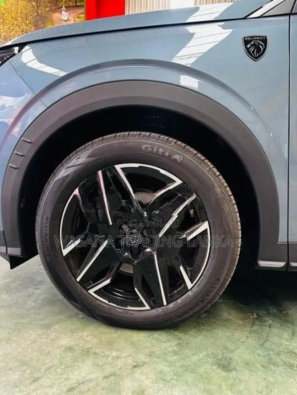 Peugeot 5008 GT Line Highest 2025