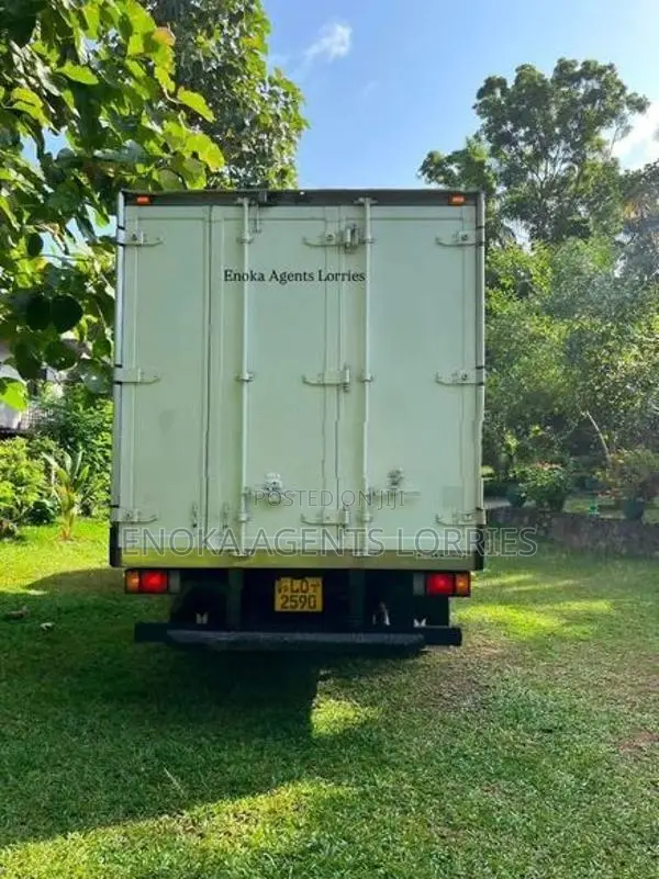 Isuzu Elf 14½ Freezer Lorry 2013