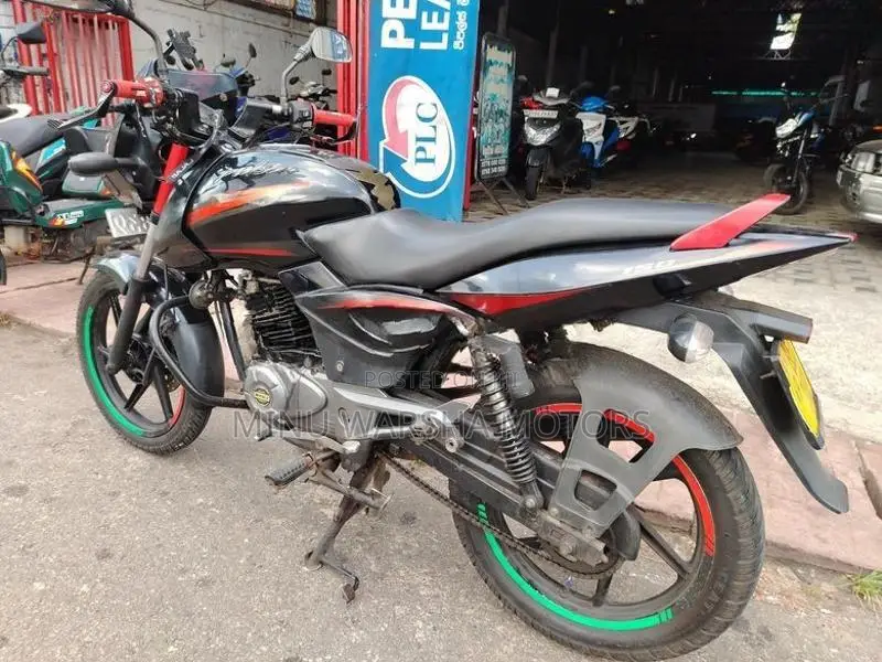 Bajaj Pulsar 150 2016