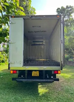 Isuzu Elf 14½ Freezer Lorry 2013