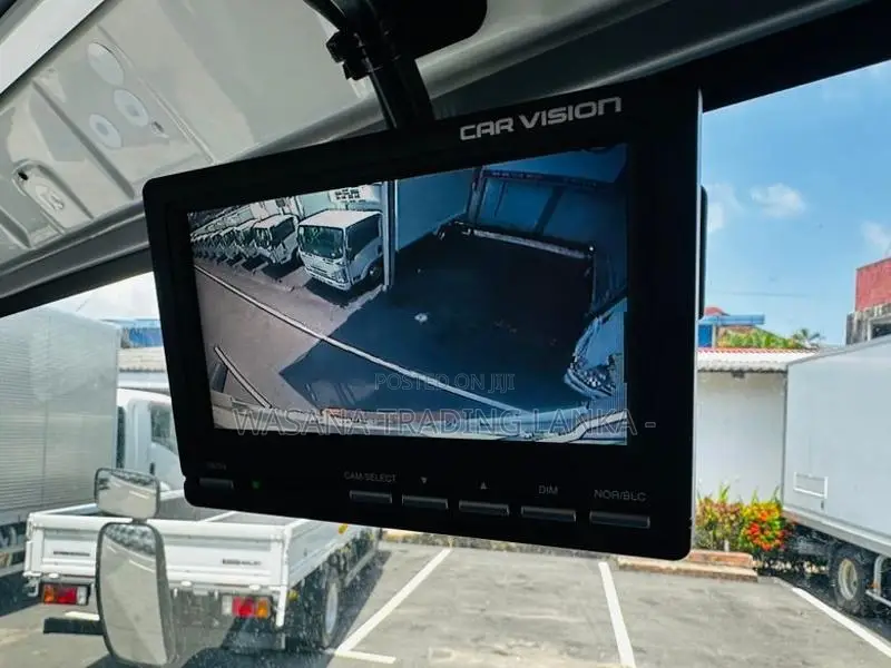 Isuzu Elf Freezer 14/2 Ft 2017