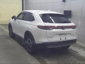 Honda Vezel RV5–X -Pearl SLLL-A1 2023