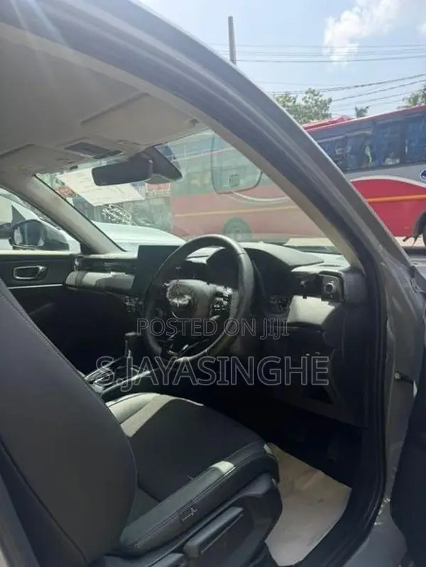 Honda Vezel Z Wireless Charging 2025