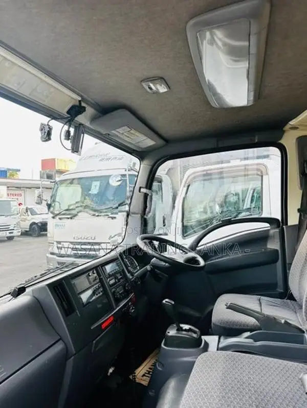 Isuzu Elf Full Body Freezer 2019