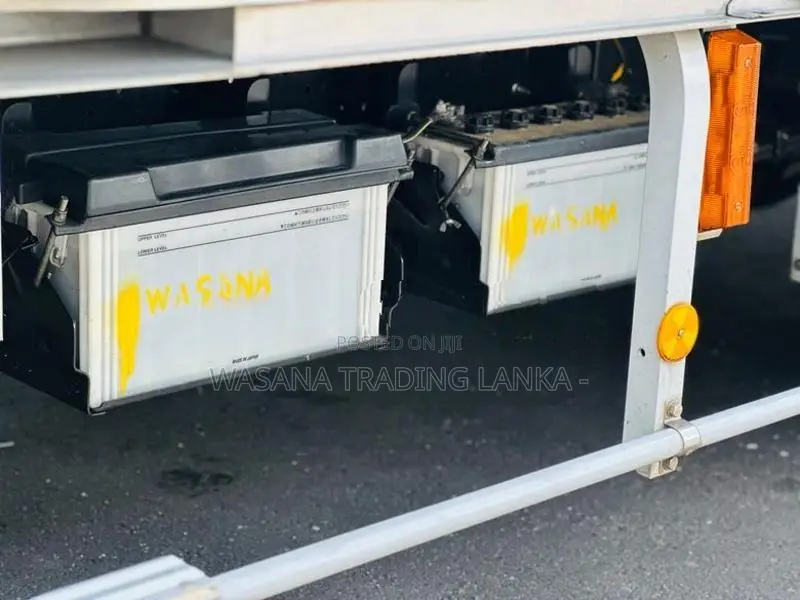 Isuzu Elf Full body freezer 2017