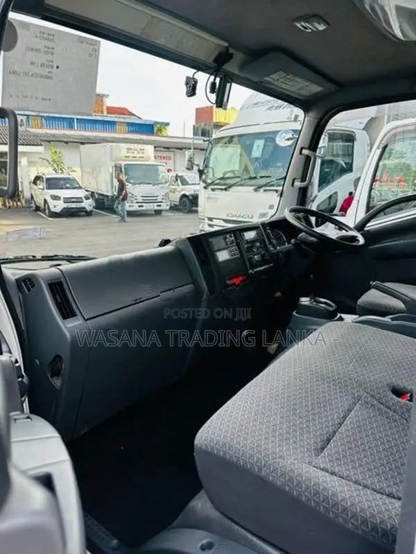 Isuzu Elf Full Body Freezer 2019