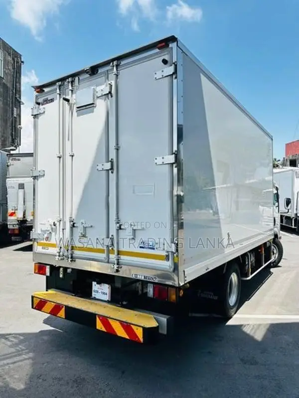 Isuzu Elf Full body freezer 2017