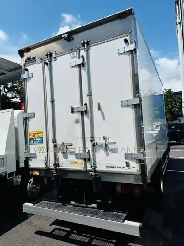 Isuzu Elf Full Body Freezer 2017