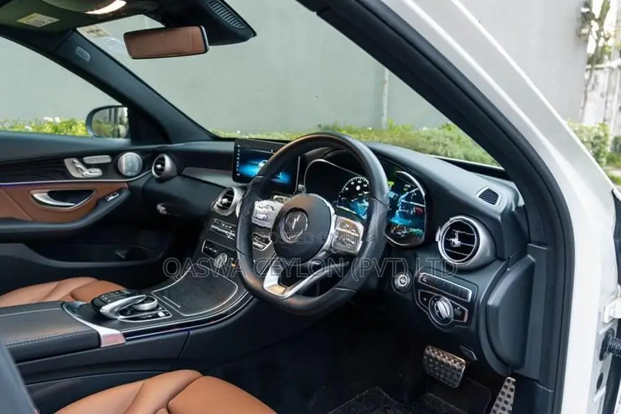 Mercedes Benz C200 Premium Plus AMG 2019