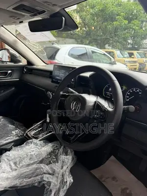 Honda Vezel Z Wireless Charging 2025