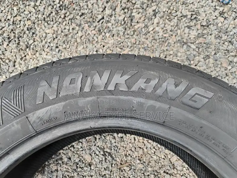 Tyre 235/60/18