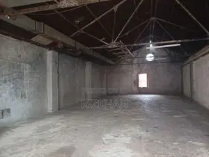Prime Commercial Warehouse with Land for Sale – Kelaniya