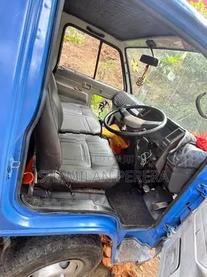 Isuzu 350 Japan 1979