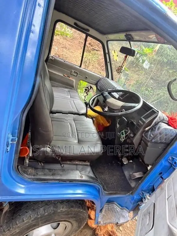 Isuzu 350 Japan 1979